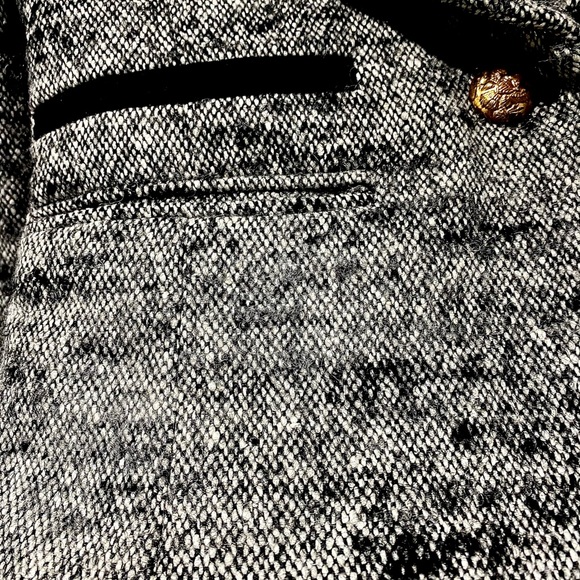 SMYTHE   grey wool blend blazer with gold buttons. - Picture 4 of 8